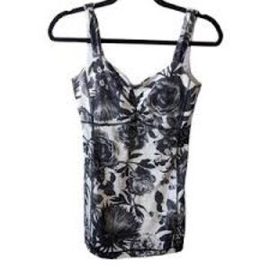 LuluLemon Black and White Sweetheart Bodycon Mini Dress